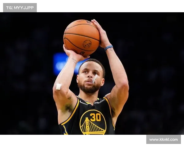 NBA高效球员盘点:那些场均数据惊人且贡献全面的篮球巨星 NBA高效球员盘点:那些场均数据惊人且贡献全面的篮球巨星